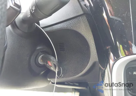 2017 Toyota Corolla Le z USA, uszkodzony, nr VIN 2T1BURHE2HC758621